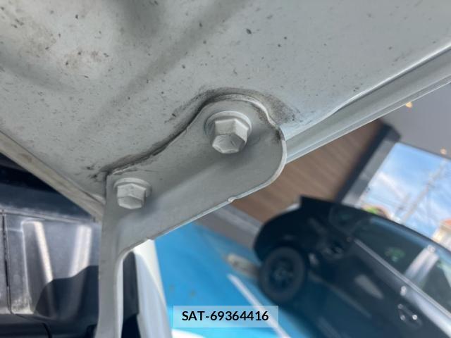 Toyota PRIUS ALPHA 2015-05 8745379-24