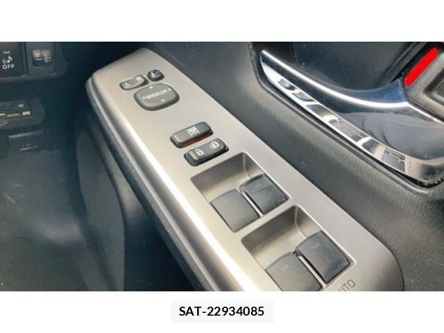 Toyota PRIUS ALPHA 2015-12 8745385-9