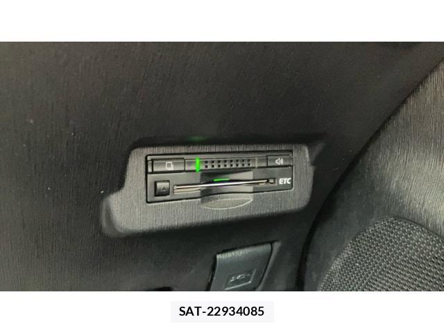 Toyota PRIUS ALPHA 2015-12 8745385-11