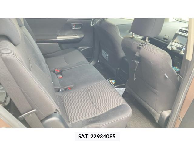 Toyota PRIUS ALPHA 2015-12 8745385-14