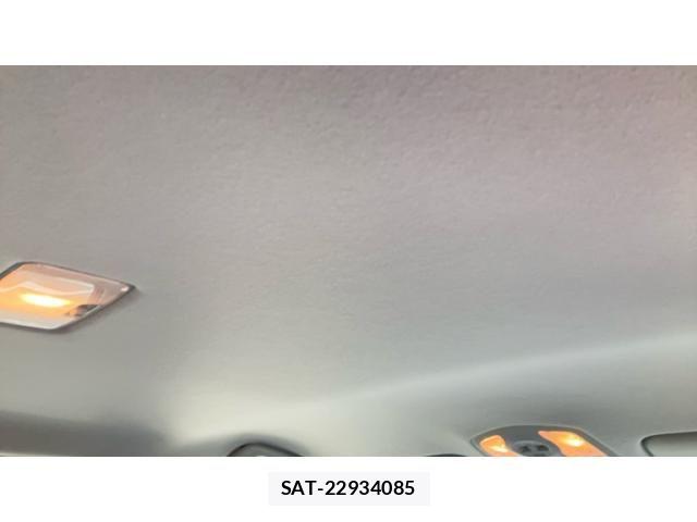 Toyota PRIUS ALPHA 2015-12 8745385-15