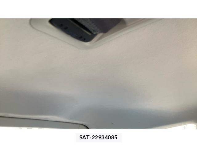 Toyota PRIUS ALPHA 2015-12 8745385-17