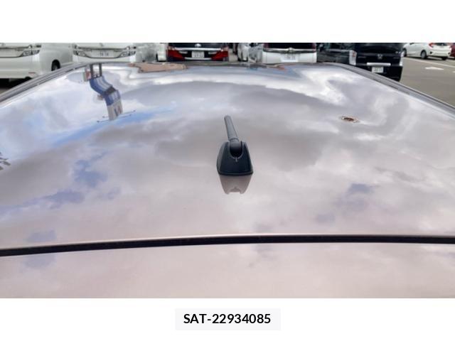 Toyota PRIUS ALPHA 2015-12 8745385-19