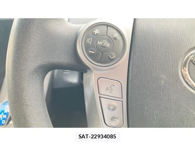 Toyota PRIUS ALPHA 2015-12 8745385-6
