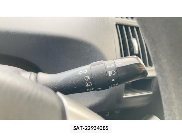 Toyota PRIUS ALPHA 2015-12 8745385-8