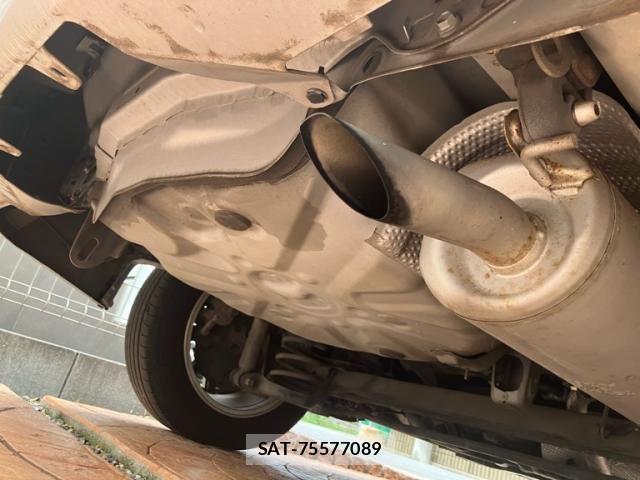 Toyota PRIUS ALPHA 2011-11 8745399-12