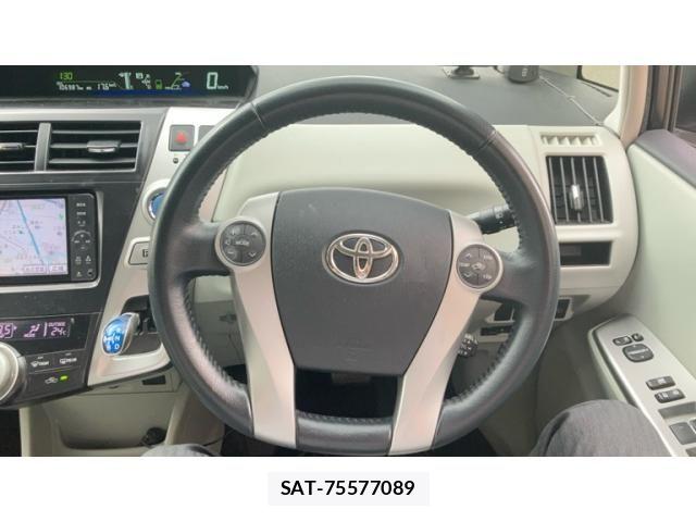 Toyota PRIUS ALPHA 2011-11 8745399-15