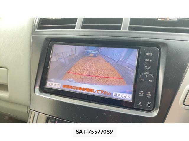 Toyota PRIUS ALPHA 2011-11 8745399-18