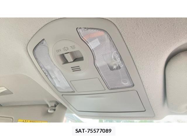 Toyota PRIUS ALPHA 2011-11 8745399-20