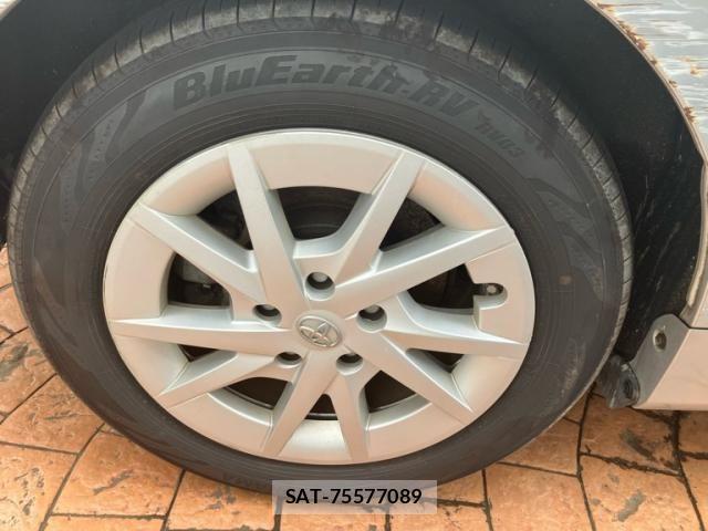 Toyota PRIUS ALPHA 2011-11 8745399-5
