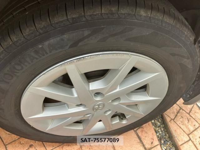 Toyota PRIUS ALPHA 2011-11 8745399-6