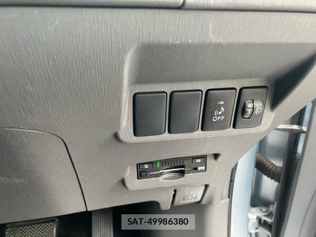 Toyota PRIUS ALPHA 2012-12 8745400-13
