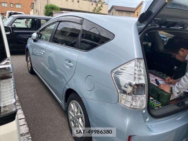 Toyota PRIUS ALPHA 2012-12 8745400-3