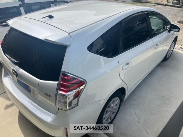 Toyota PRIUS ALPHA 2015-05 8745382-2