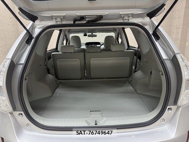 Toyota PRIUS ALPHA 2014-02 8745381-9