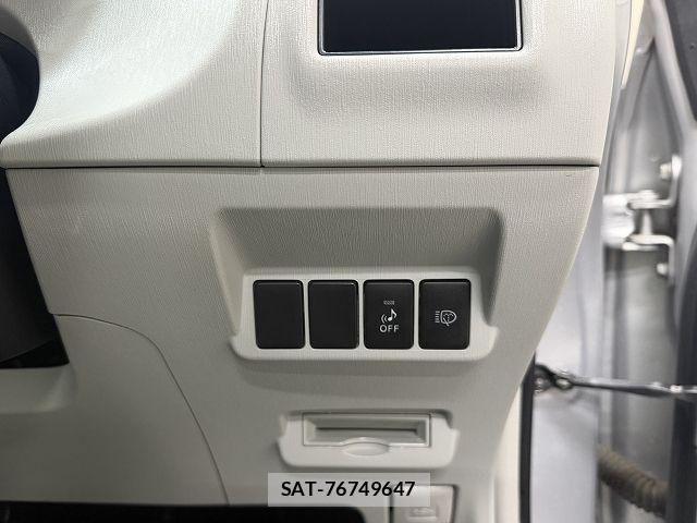 Toyota PRIUS ALPHA 2014-02 8745381-15