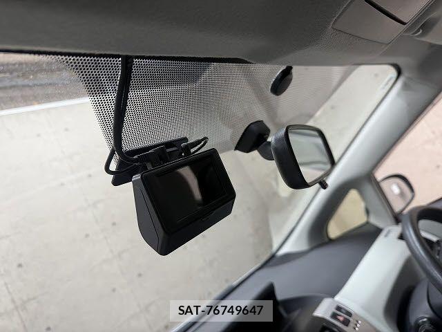 Toyota PRIUS ALPHA 2014-02 8745381-16