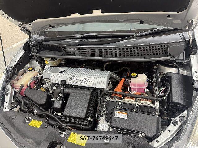Toyota PRIUS ALPHA 2014-02 8745381-19