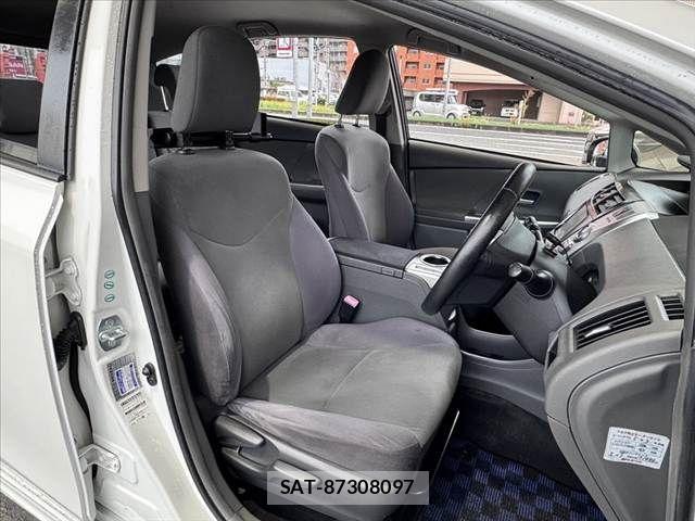 Toyota PRIUS ALPHA 2012-03 8745388-15