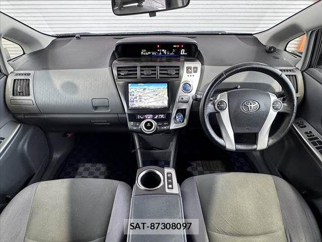 Toyota PRIUS ALPHA 2012-03 8745388-1