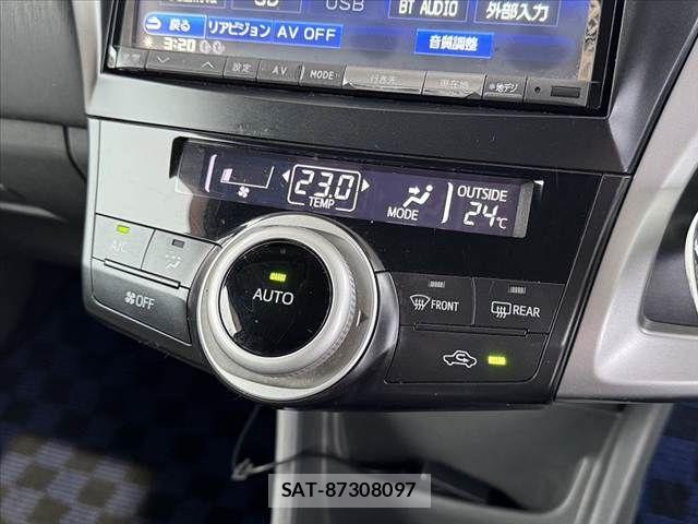 Toyota PRIUS ALPHA 2012-03 8745388-21