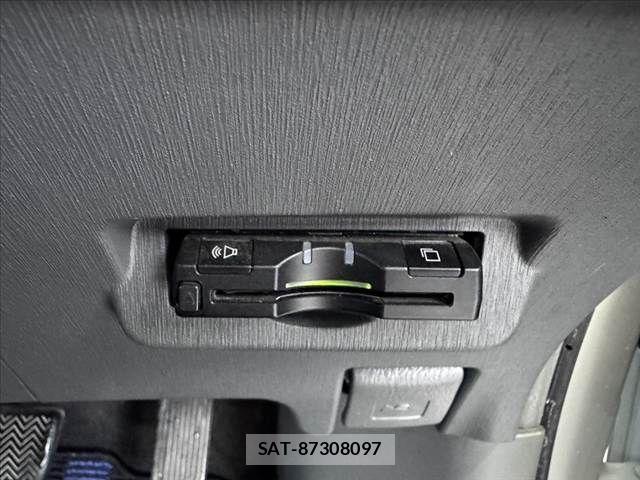 Toyota PRIUS ALPHA 2012-03 8745388-5