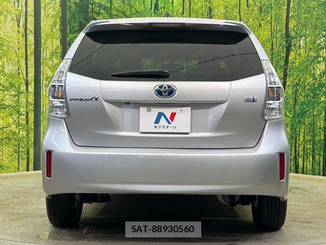 Toyota PRIUS ALPHA 2013-06 8745378-14