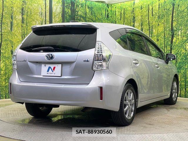 Toyota PRIUS ALPHA 2013-06 8745378-16