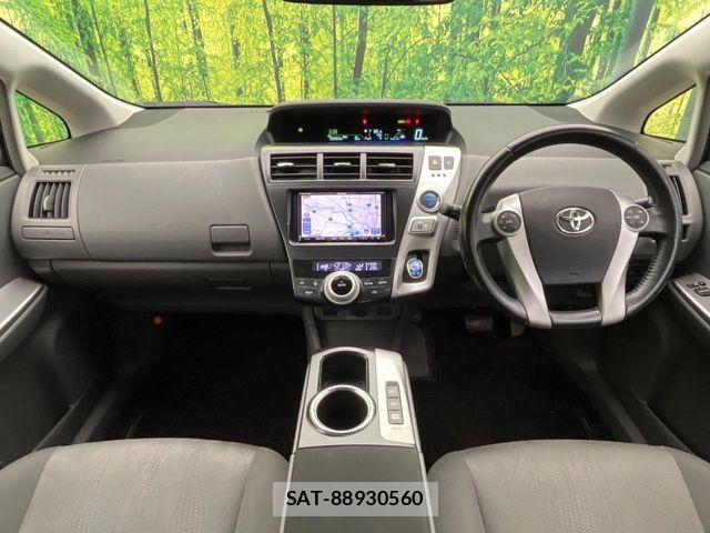 Toyota PRIUS ALPHA 2013-06 8745378-1