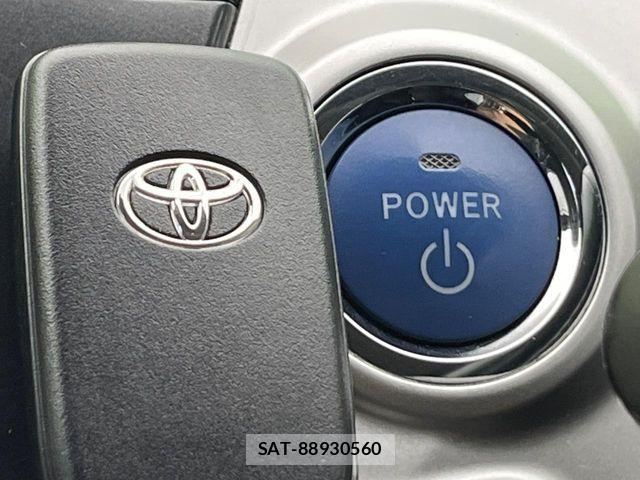 Toyota PRIUS ALPHA 2013-06 8745378-6