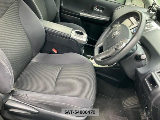 Toyota PRIUS ALPHA 2018-05 8745374-10