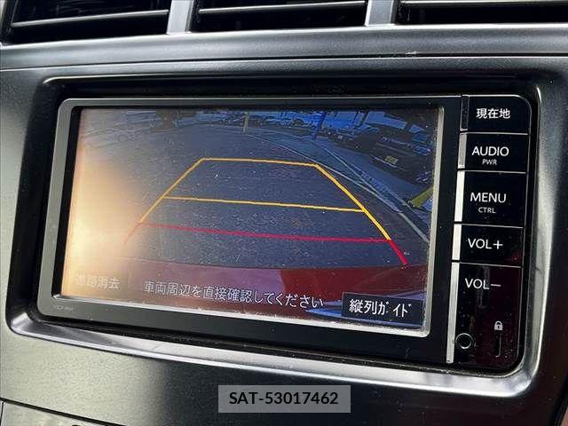 Toyota PRIUS ALPHA 2014-10 8745377-13