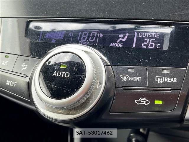 Toyota PRIUS ALPHA 2014-10 8745377-14