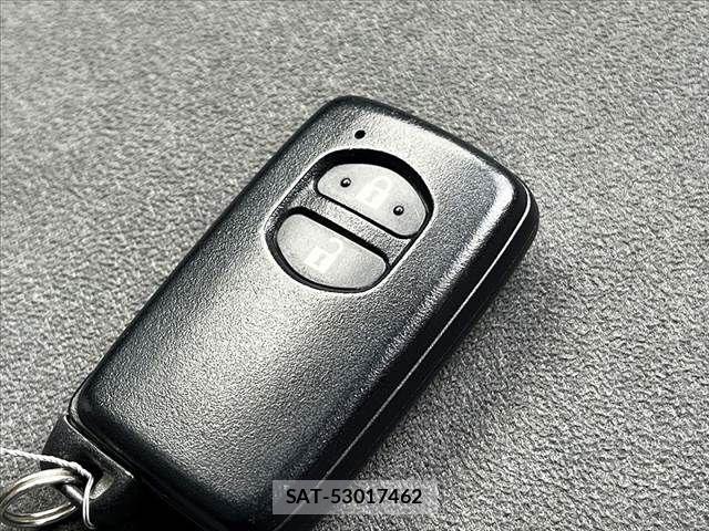 Toyota PRIUS ALPHA 2014-10 8745377-16