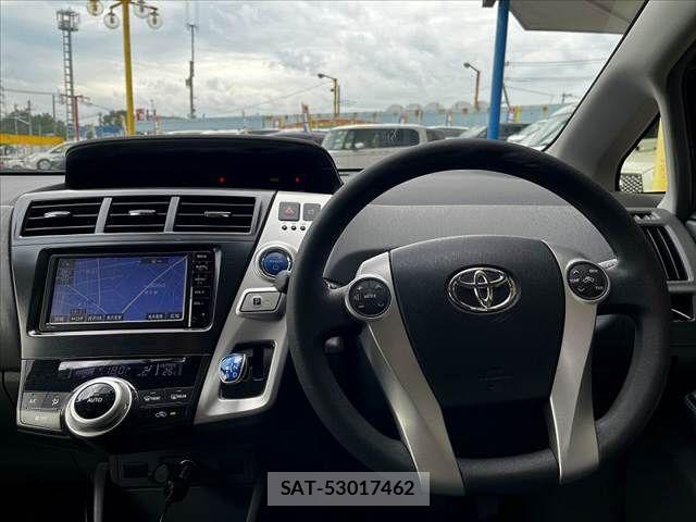 Toyota PRIUS ALPHA 2014-10 8745377-1