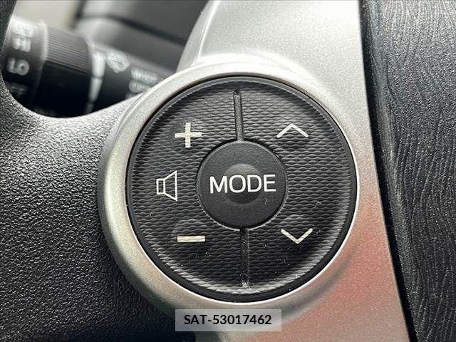 Toyota PRIUS ALPHA 2014-10 8745377-19