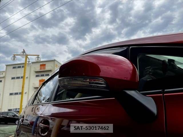 Toyota PRIUS ALPHA 2014-10 8745377-25