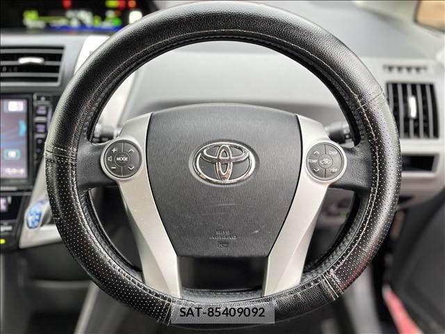 Toyota PRIUS ALPHA 2013-10 8745375-12