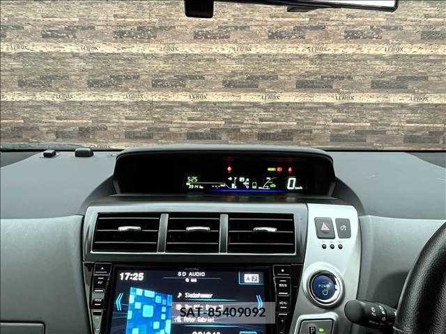 Toyota PRIUS ALPHA 2013-10 8745375-14