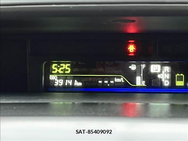Toyota PRIUS ALPHA 2013-10 8745375-15