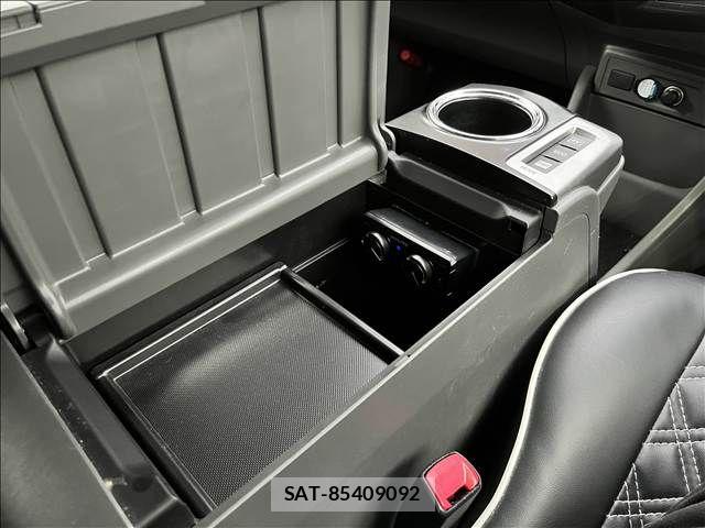 Toyota PRIUS ALPHA 2013-10 8745375-23
