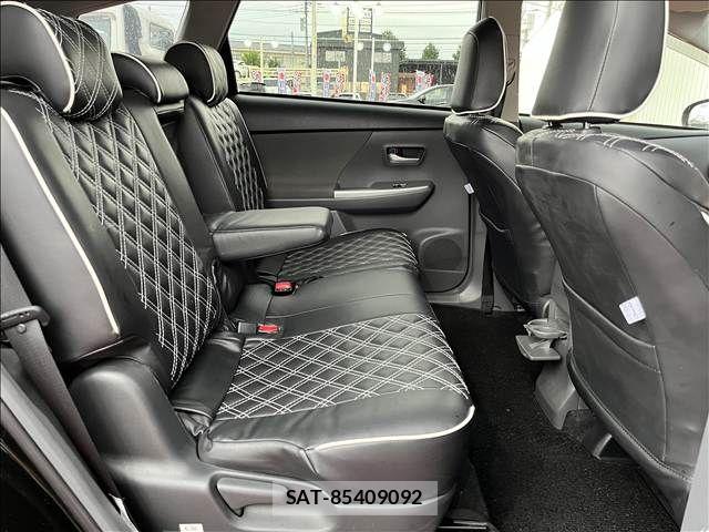 Toyota PRIUS ALPHA 2013-10 8745375-28