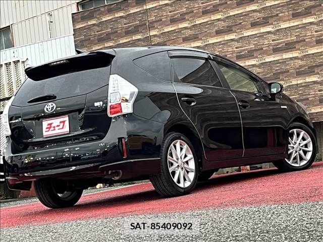 Toyota PRIUS ALPHA 2013-10 8745375-4