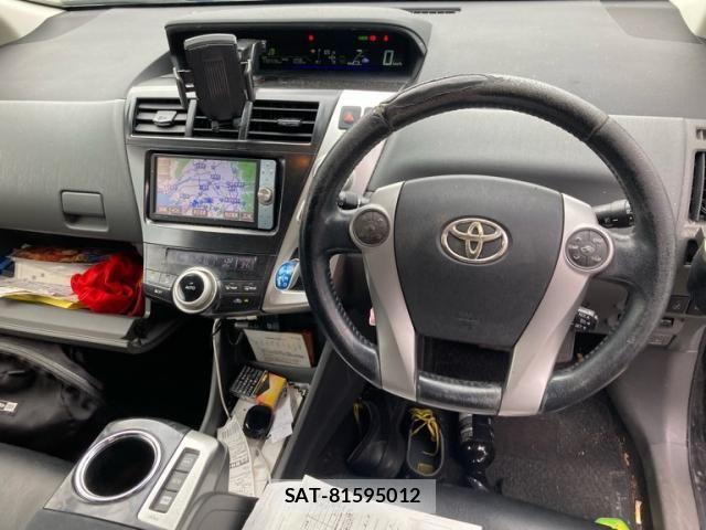 Toyota PRIUS ALPHA 2011-10 8745401-15