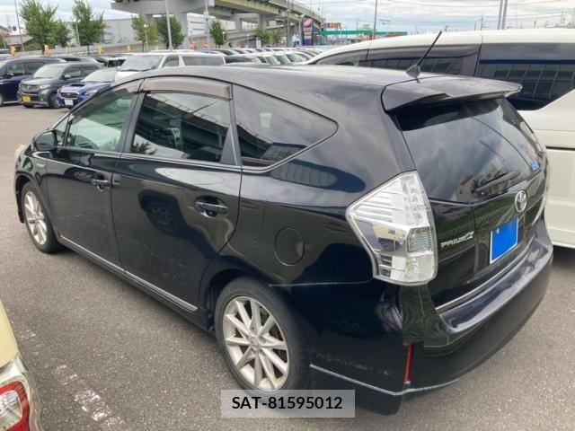 Toyota PRIUS ALPHA 2011-10 8745401-3