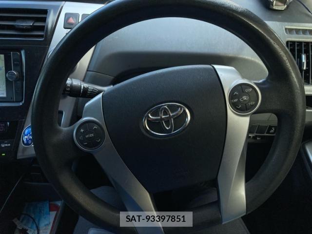 Toyota PRIUS ALPHA 2013-01 8745403-9