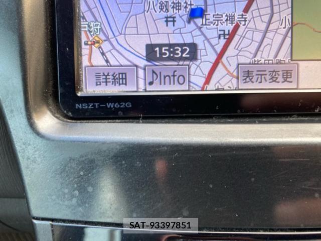Toyota PRIUS ALPHA 2013-01 8745403-12