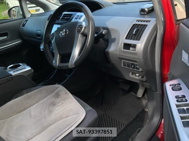 Toyota PRIUS ALPHA 2013-01 8745403-3