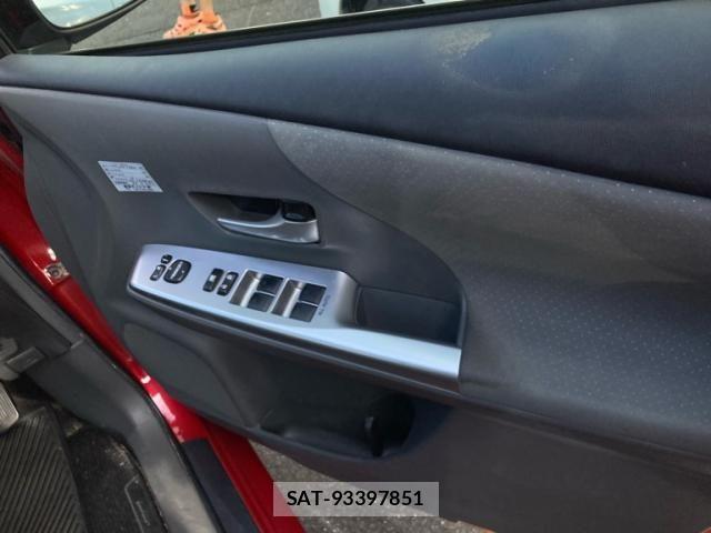 Toyota PRIUS ALPHA 2013-01 8745403-4