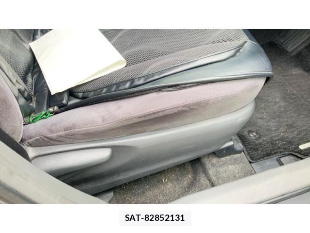 Toyota PRIUS ALPHA 2012-06 8745389-9
